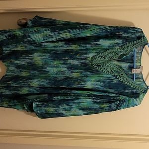 5X Maggie Barnes for Catherines multi colored blue/green blouse.